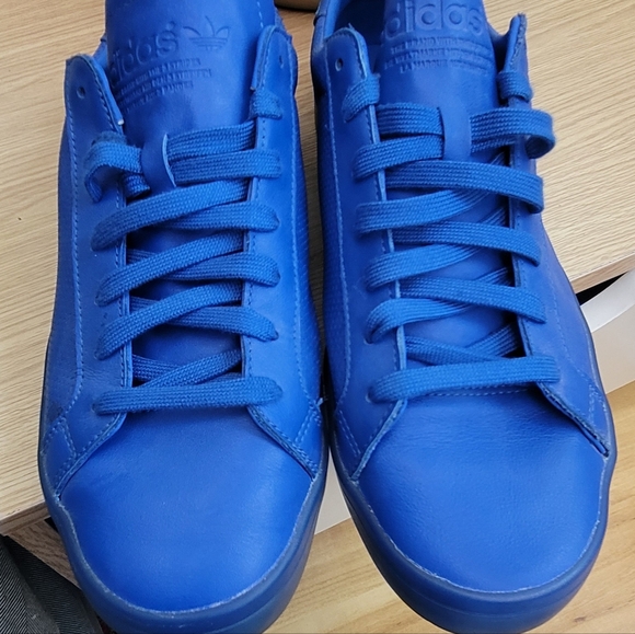 Blue Adidas - Picture 5 of 5